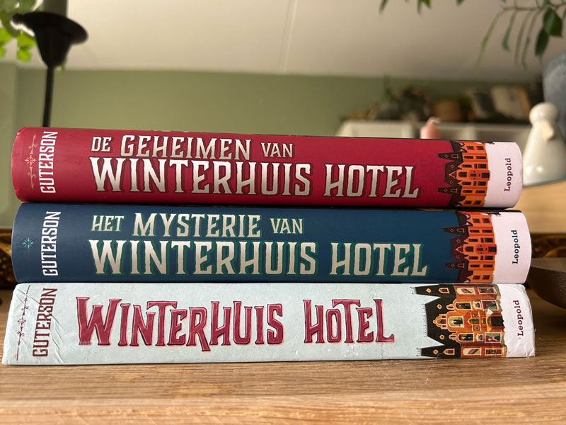 Favoriete serie: Winterhuis Hotel! Winterhuis Hotel deel 1, Geheimen van Winterhuis Hotel, Het mysterie van Winterhuis Hotel